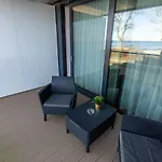 Vacationclub - Seaside Apartament 112